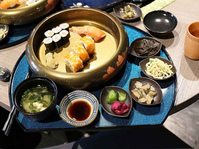 06_寿司定食.jpg